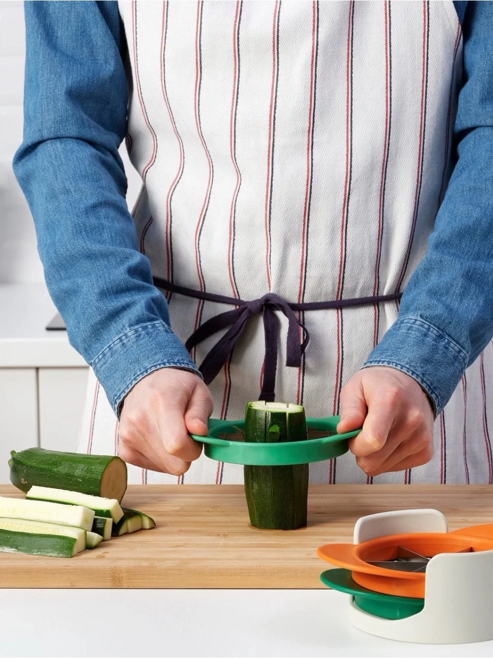 NWT - IKEA - UPPFLLD Fruit and Veggie Set of Cutters - dice, wedge, slice